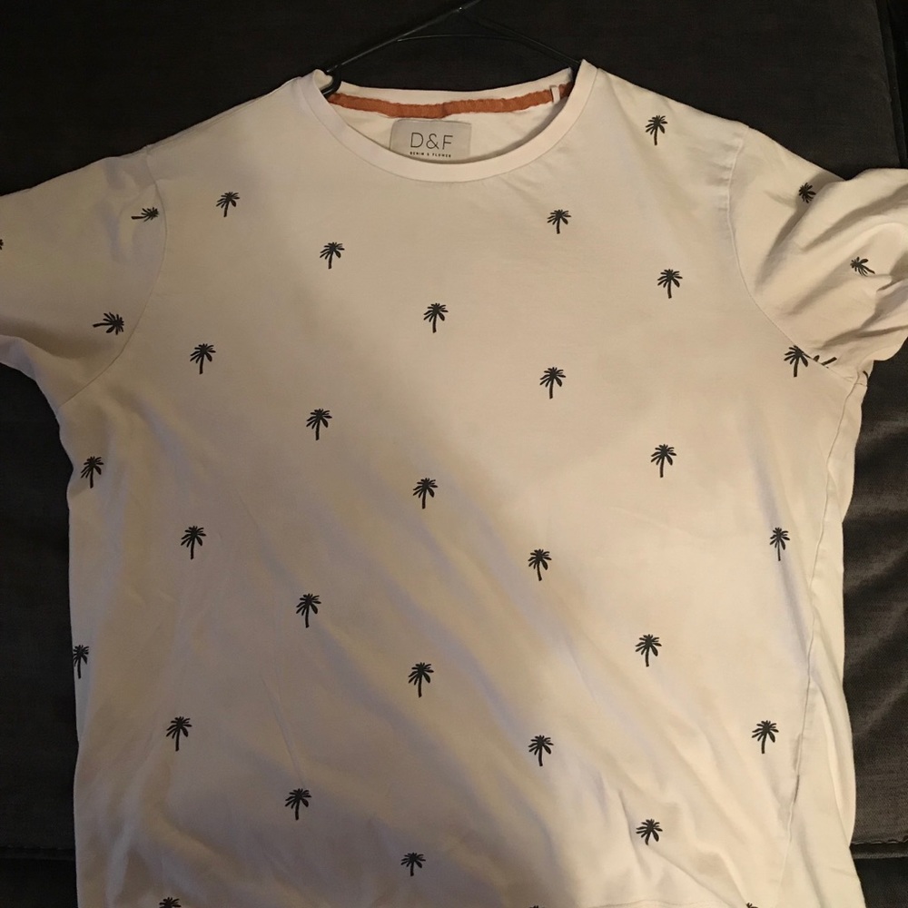 Palm Tree Tee